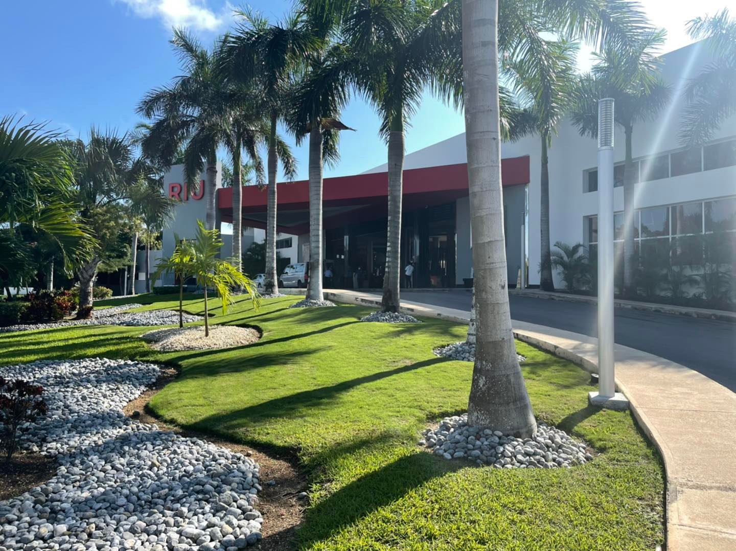 Jardines del hotel RIU